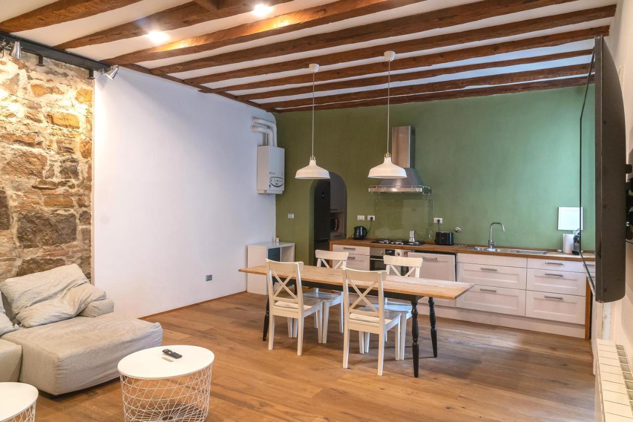 Casa Vacanze Hadithi, tra Le Rive e Piazza Unità Trieste Exterior foto