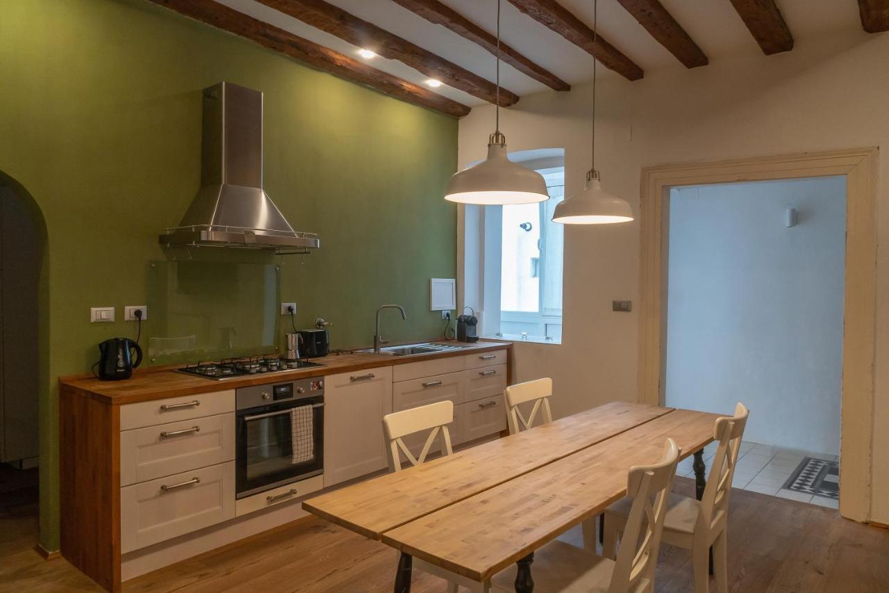 Casa Vacanze Hadithi, tra Le Rive e Piazza Unità Trieste Exterior foto